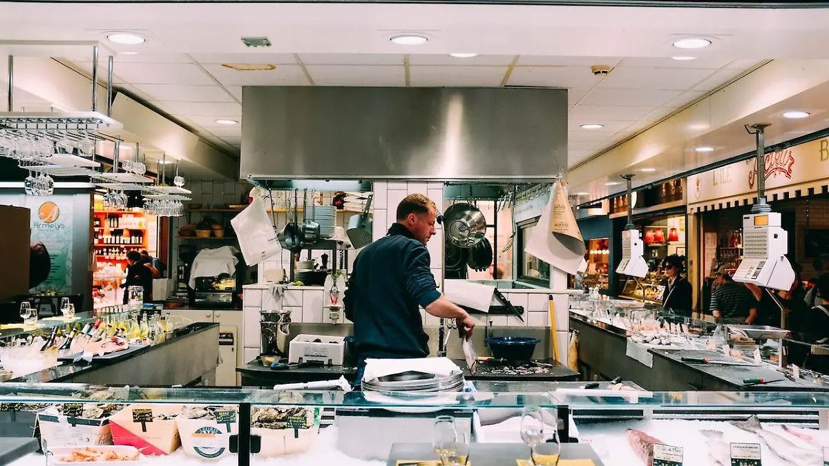 pexels adrien olichon 2537606