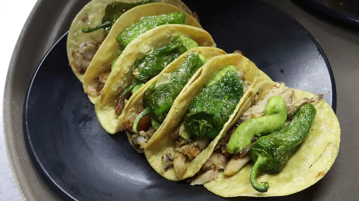 Taco de Lechon con Guacamole 2