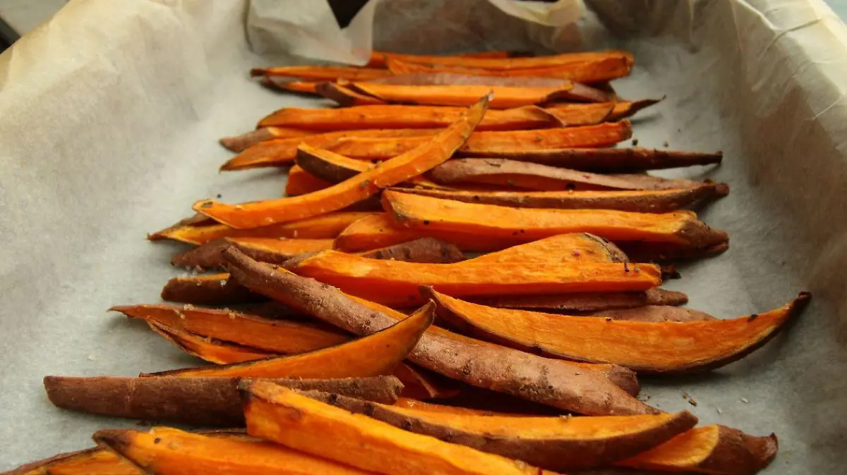 louis hansel 1xqld2N7YAw unsplash 123