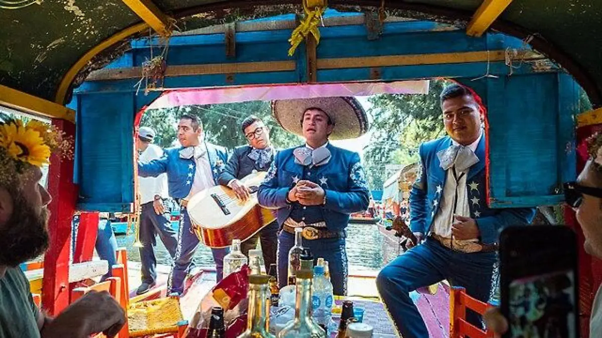 Mariachi on the Xochimilco Trajinera 46540576165