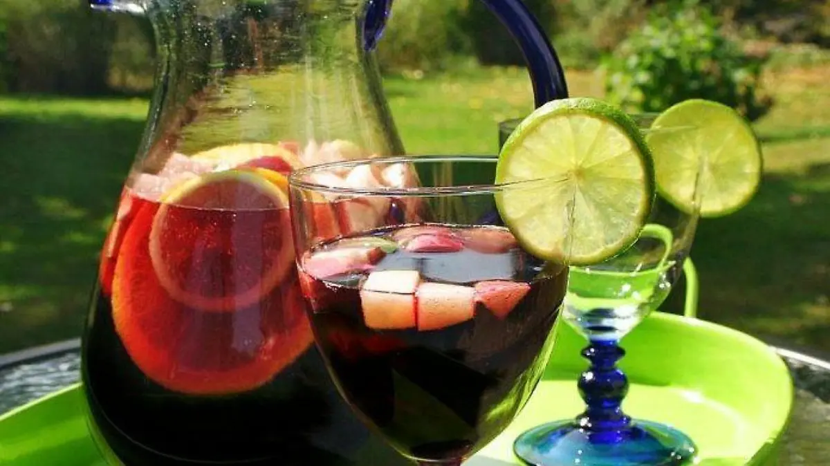 Videos Foodxury 1080 x 720 1024x683 1 696x464 1