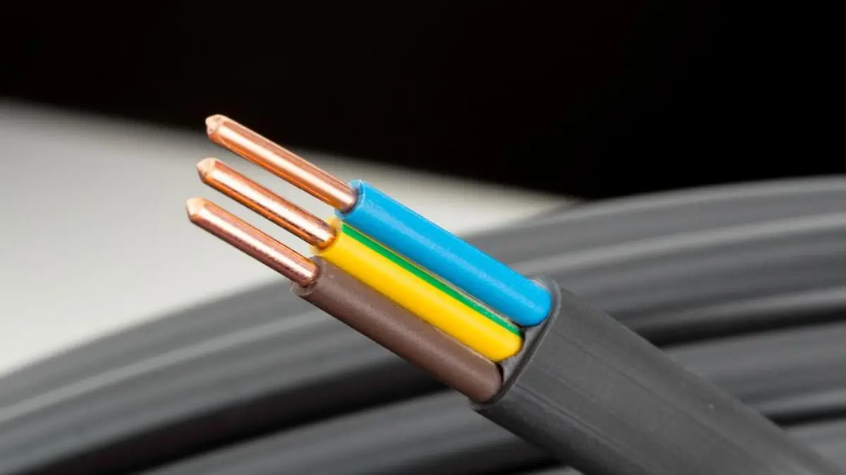 primer plano cables electricos