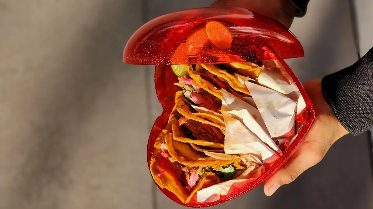 LADO ROMANTICO TACOS CORAZÓN (3)