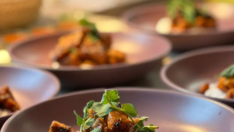 CARMELA DE MORADA (7)