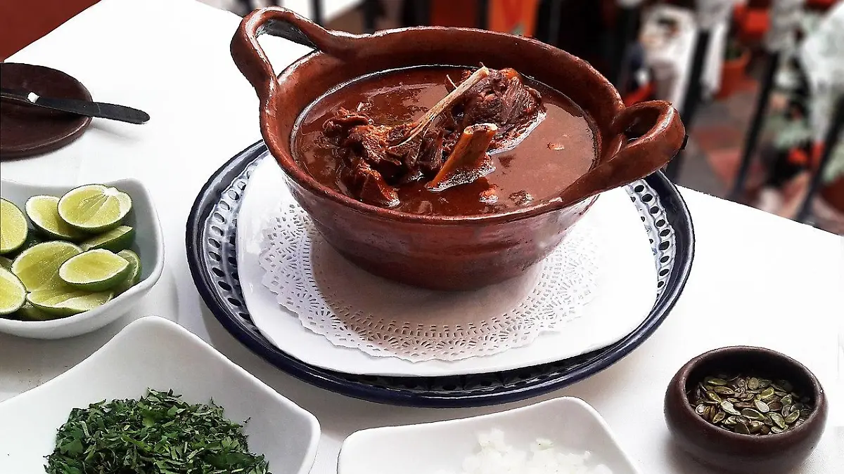 Mole de caderas Puebla