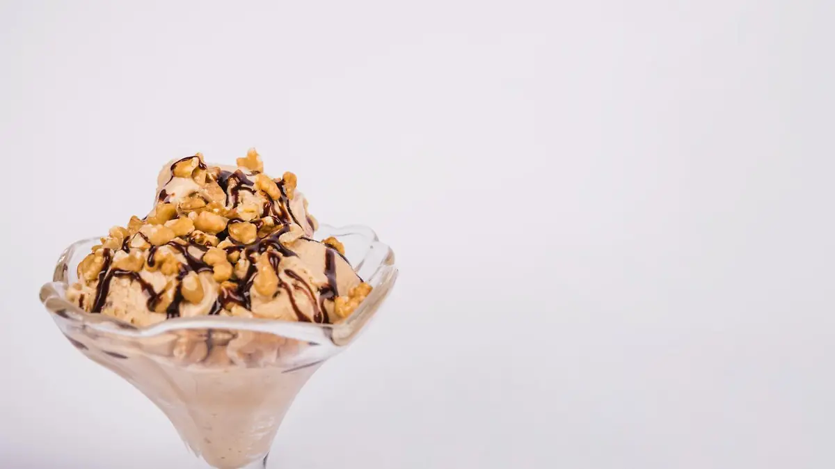 Helado vegano de nueces y maple