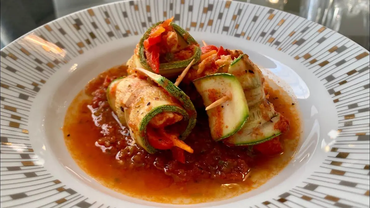 Rollitos de calabacita rellenos