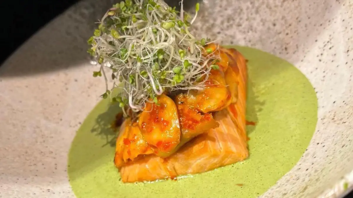 salmon en salsa de cilantro