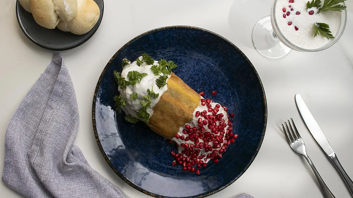 Chile en nogada 2 baja