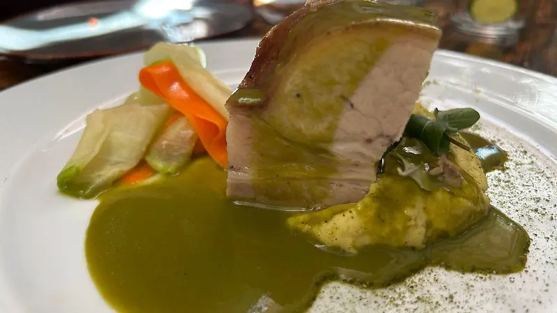 Chamorro de cerdo