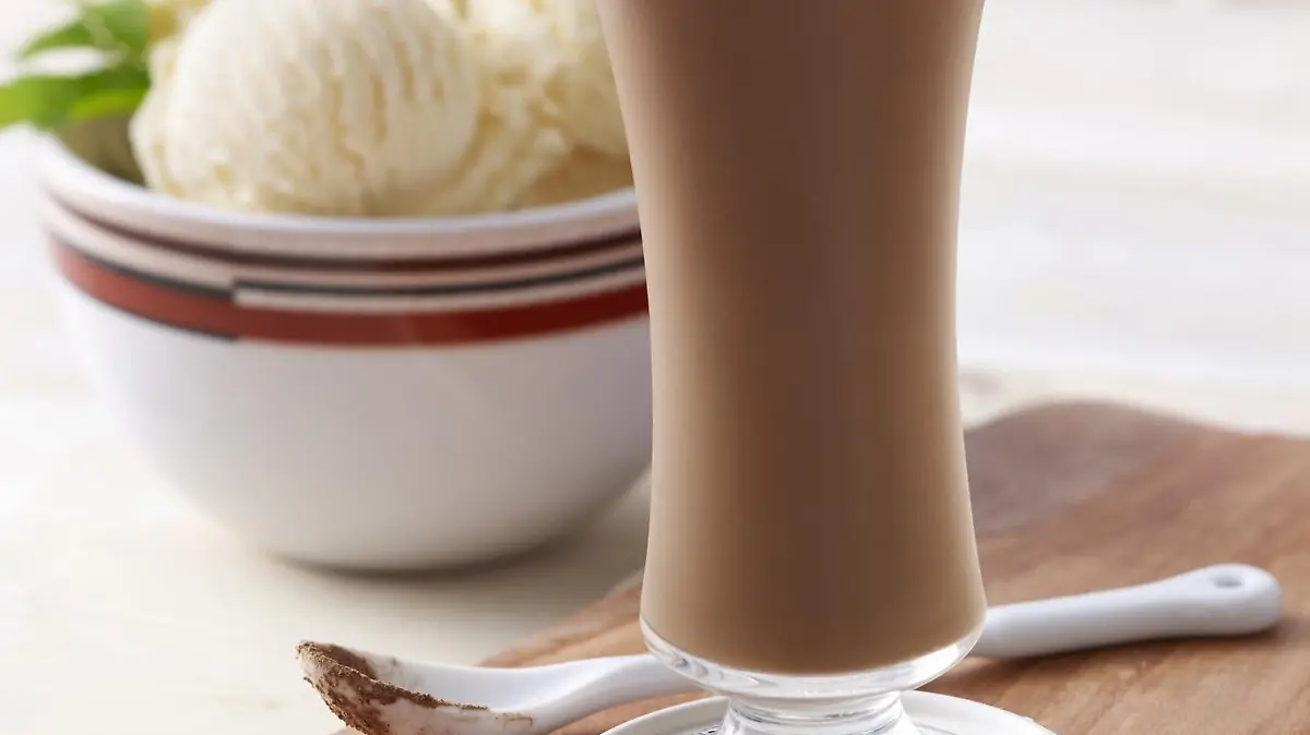 Malteada de chocolate con helado de vainilla