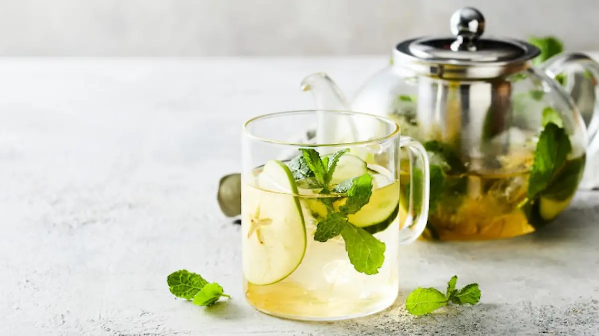 Apple Cucumber and Mint Green Tea RK 2681910893 1 TCH2