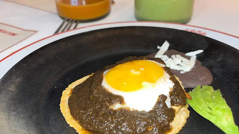 CASA IMPERIAL HUEVOS RANCHEROS