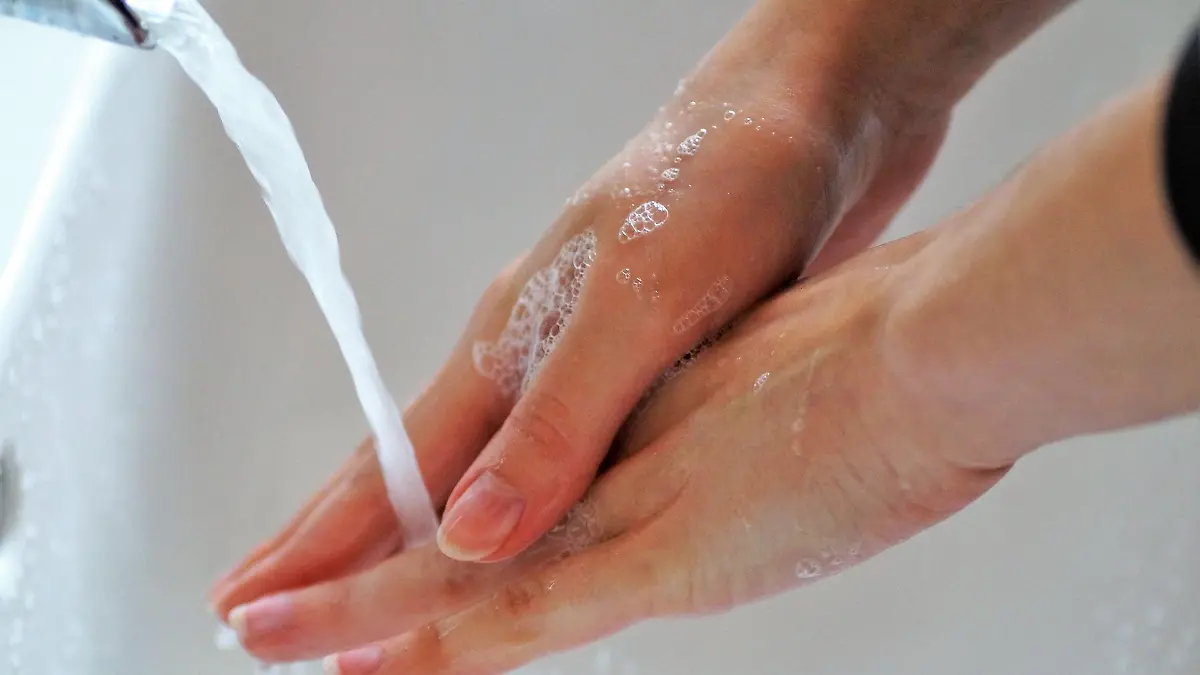 washing hands g85aa5acd8 1920