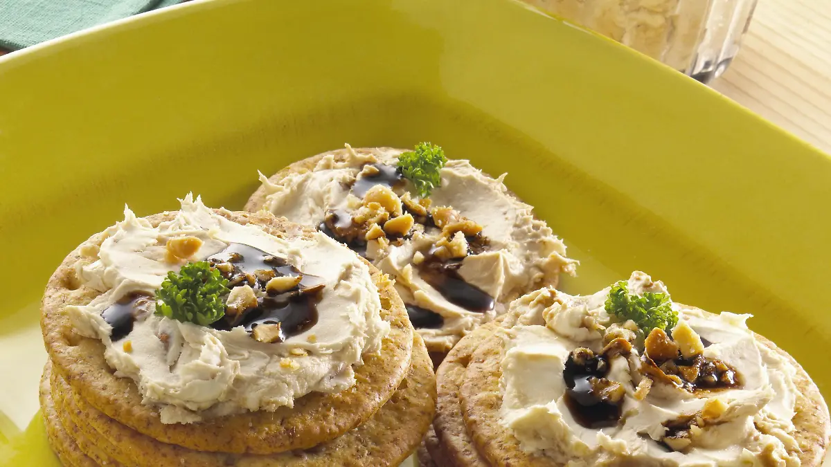 R0003155 BOTANA DE QUESO Y NUEZ GALLETA