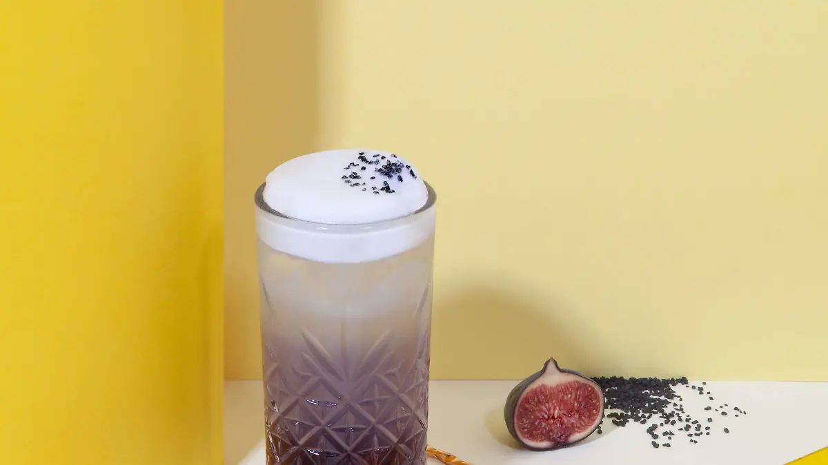 Bramble and Rosemary Gin Tonic