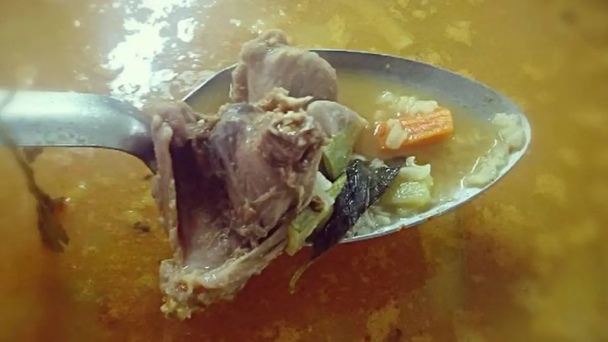 Sabroso Caldo de Rata
