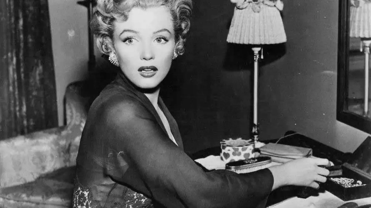 Monroe in Dont Bother to Knock 1952