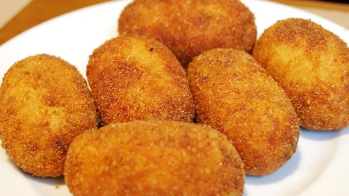 Tortitas de platano macho con queso