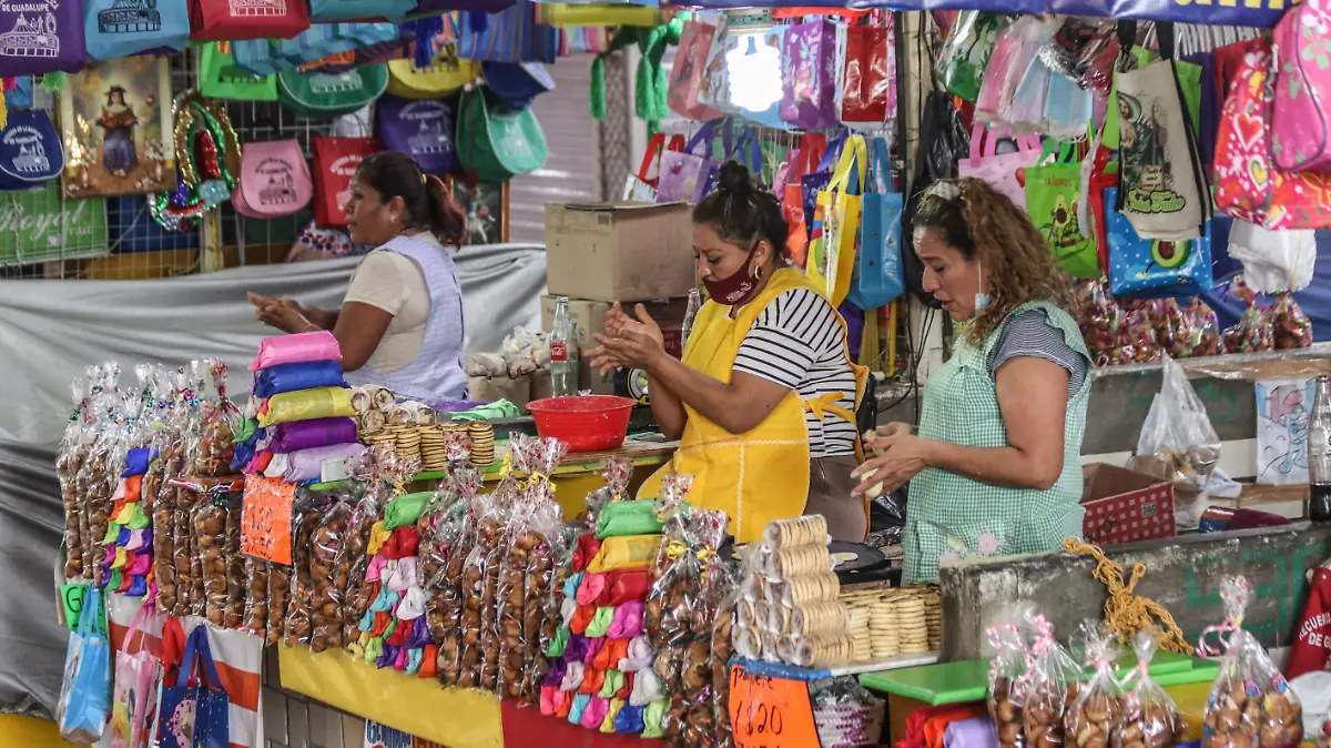 Basilica de Guadalupe La Villa Religion Turismo Mercado (29)