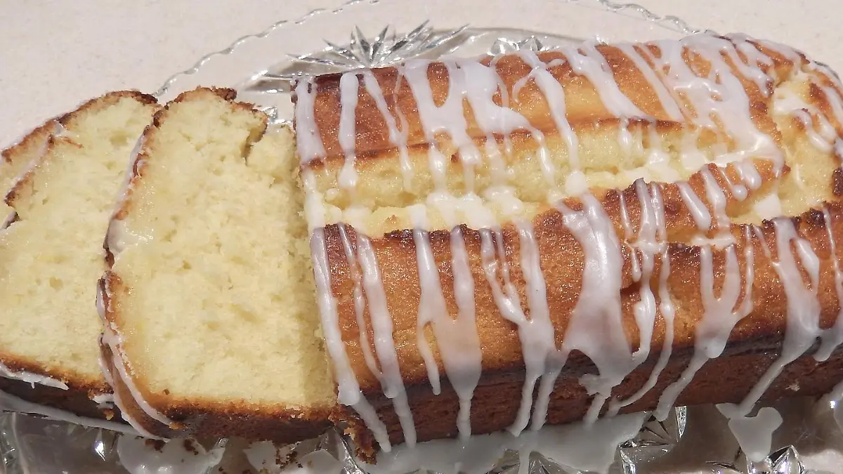 sliced loaf cake g98291c9e7 1920