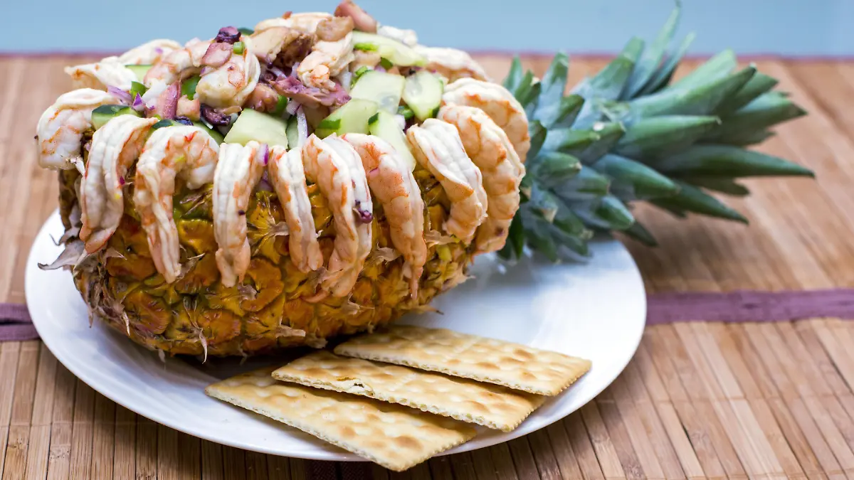 PIÑA CON MARISCOS AJO 09