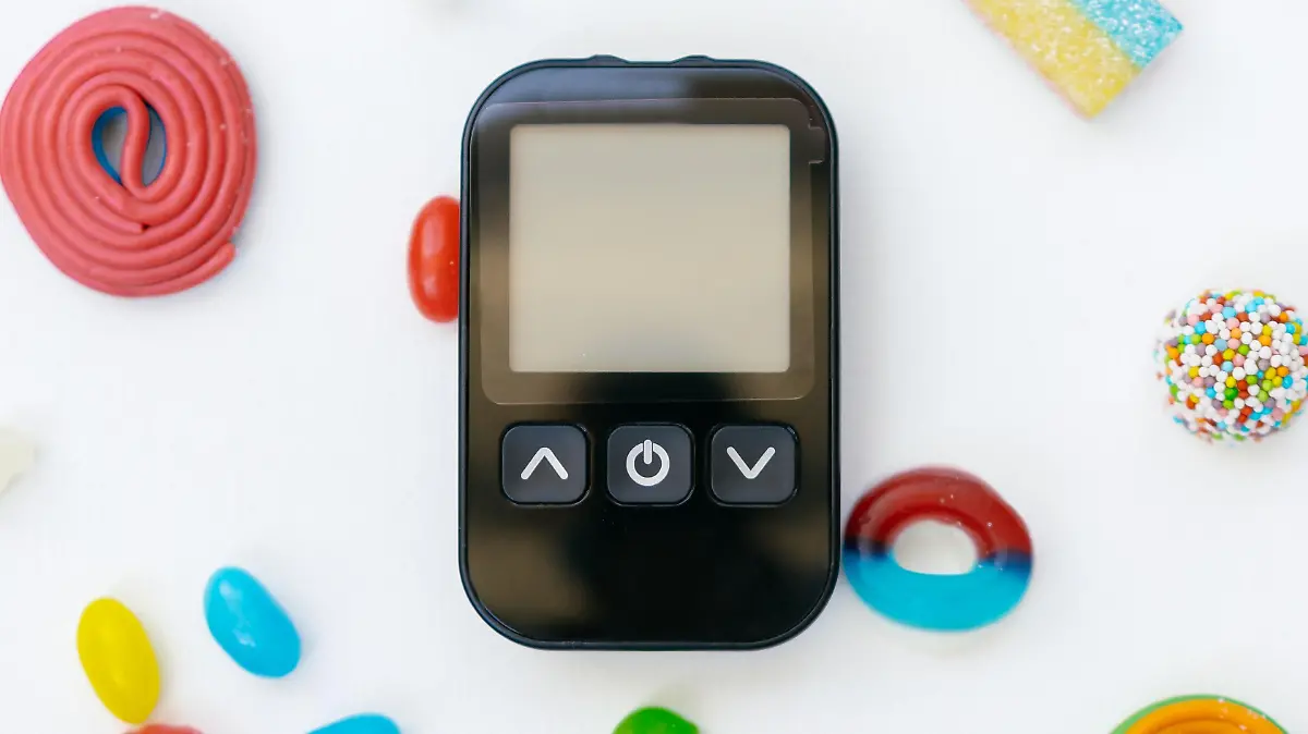 pexels mikhail nilov 8670028