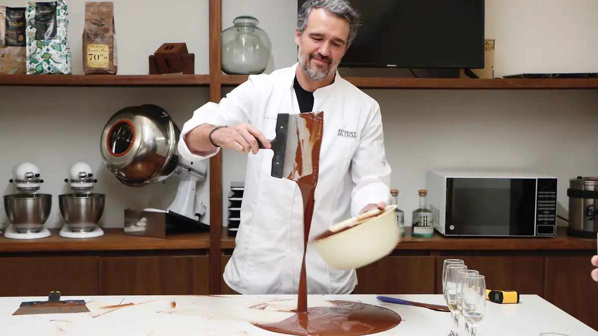 CHOCOLATE 27