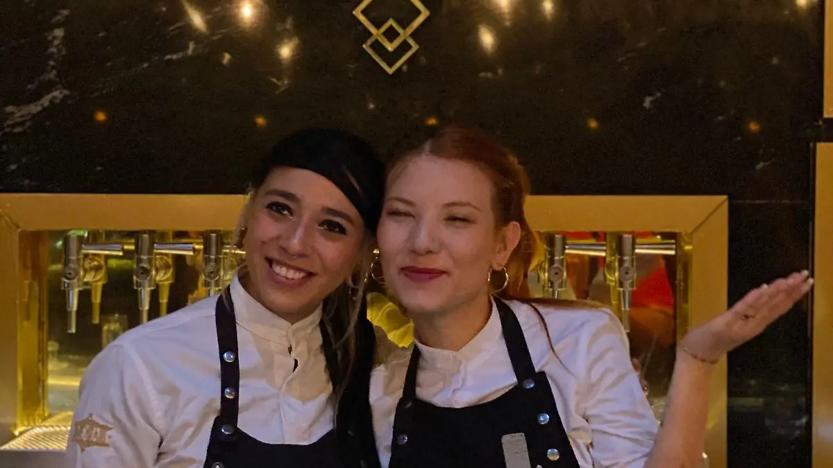 mujeres bartender (1)