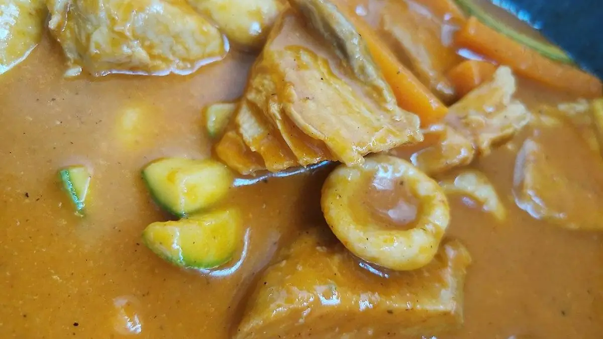 Mole amarillo