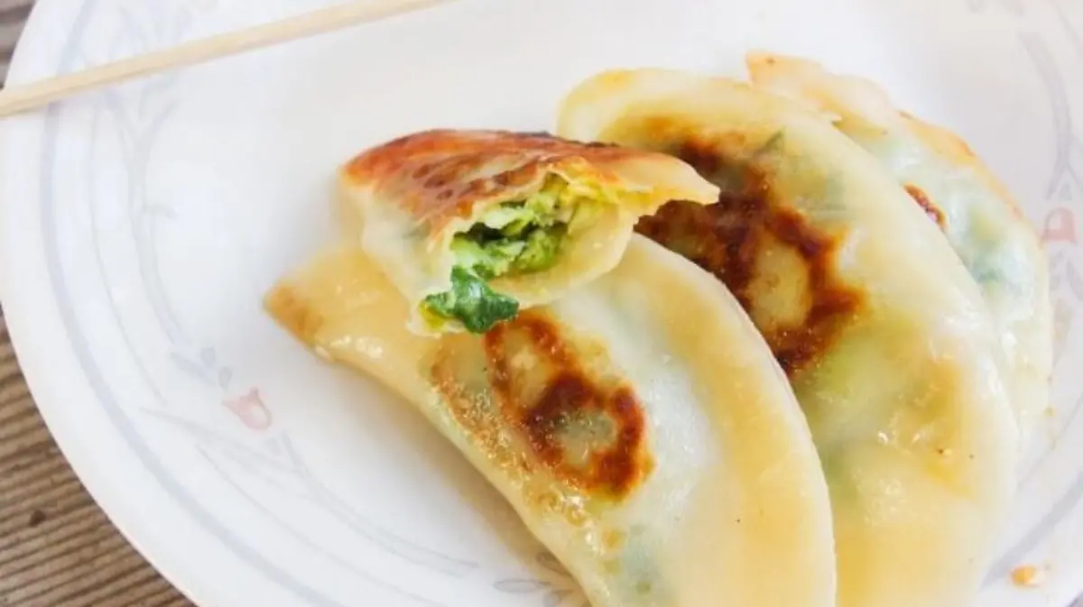 vegan avocado edamame potstickers 5
