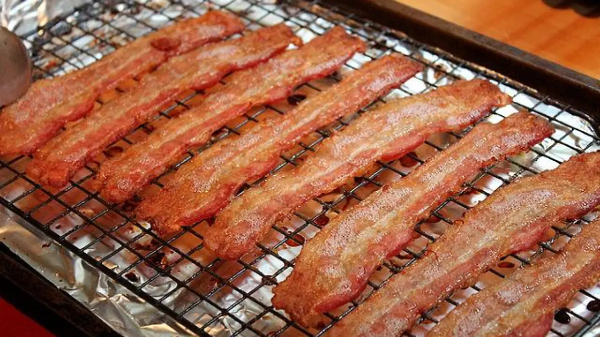 640px Bacon strips