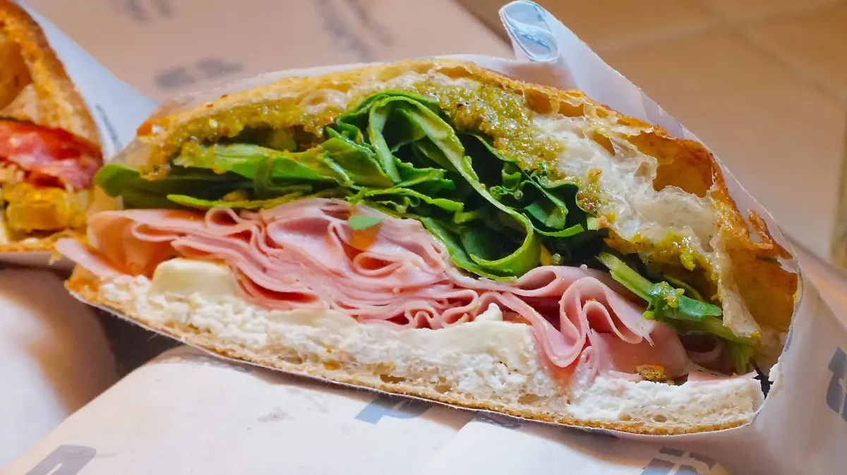  La spaccata romana es el corazón de esta propuesta