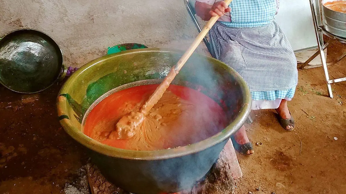 1 Aderezo comunidades y gastronomia