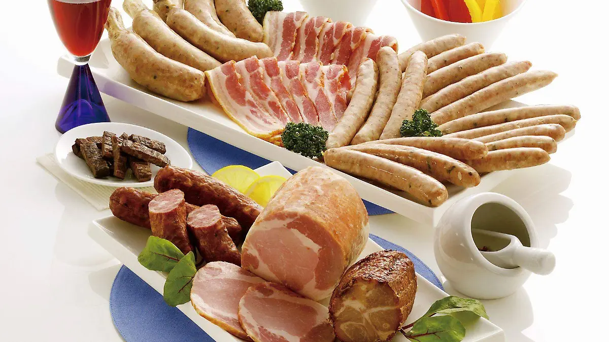 La carne procesada ha mostrado asociaciones más consistentes con cáncer colorrectal.