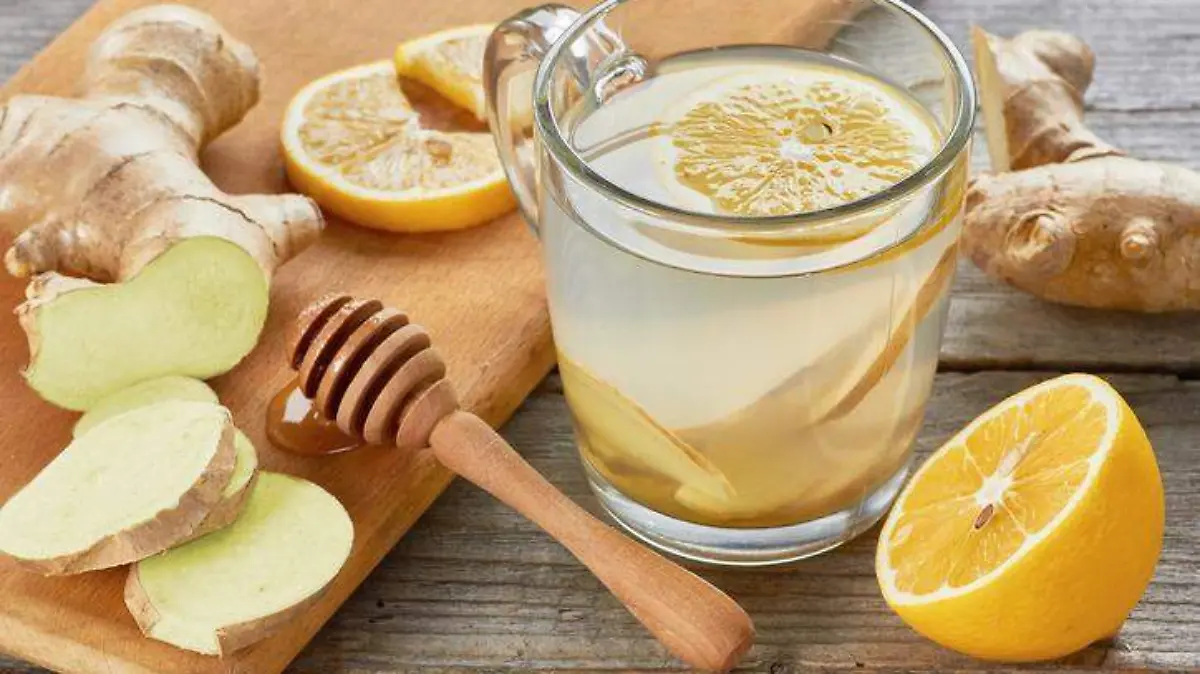  Agua de jengibre y limón