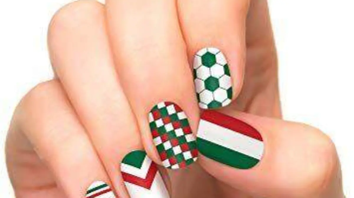 uñas bandera