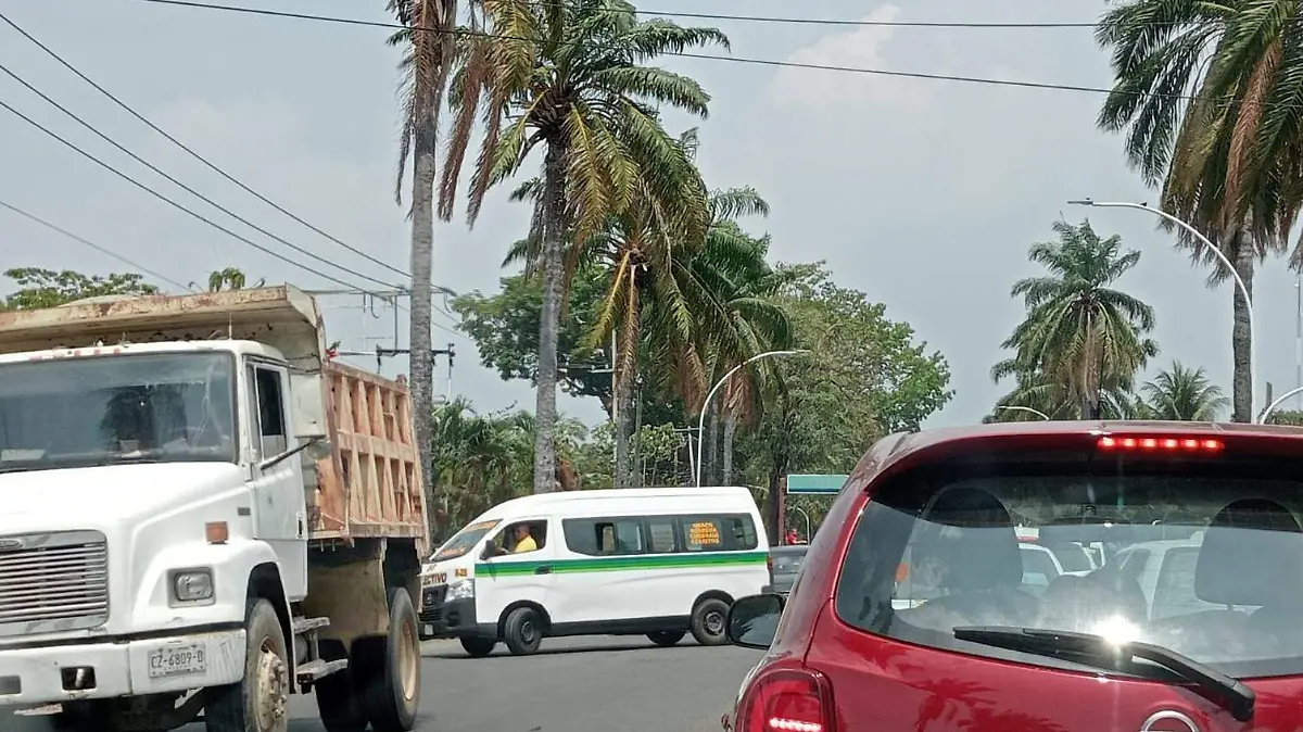 Colectivo atravesado