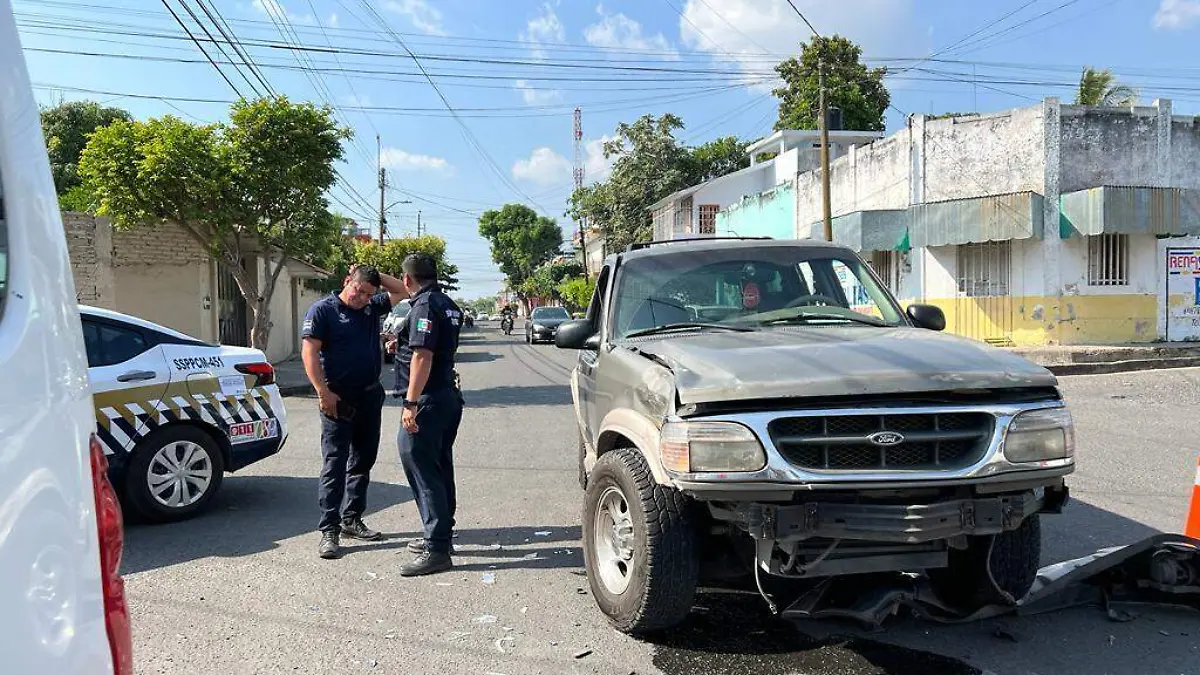 camioneta accidentada