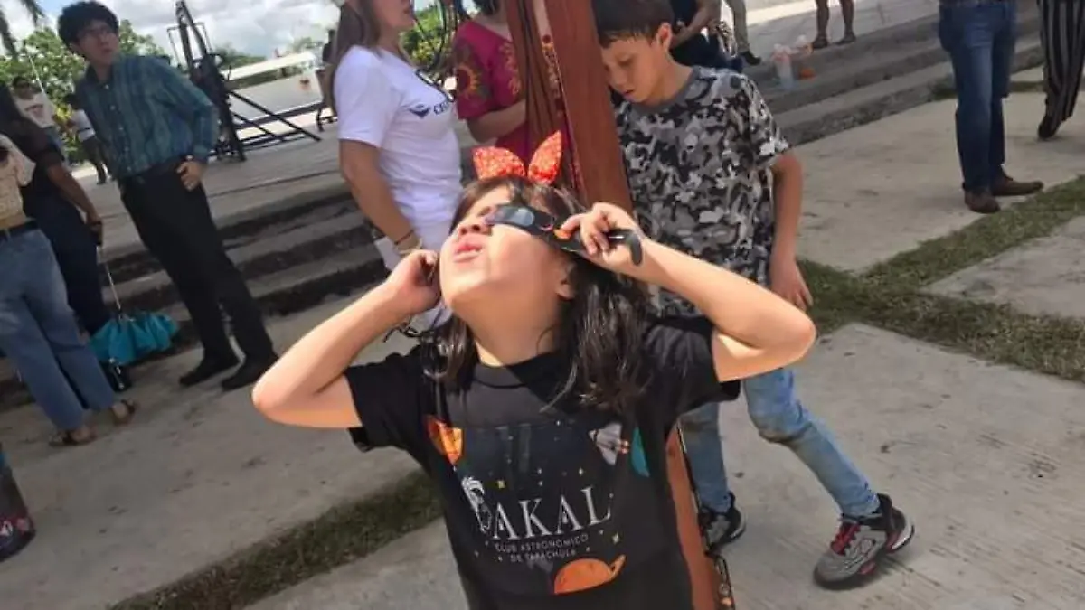 lentes especiales para ver el eclipse