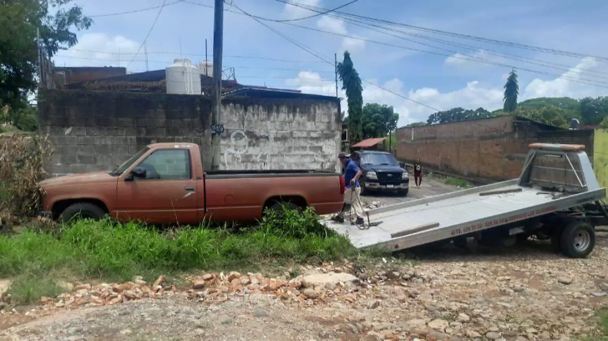camioneta abandonada