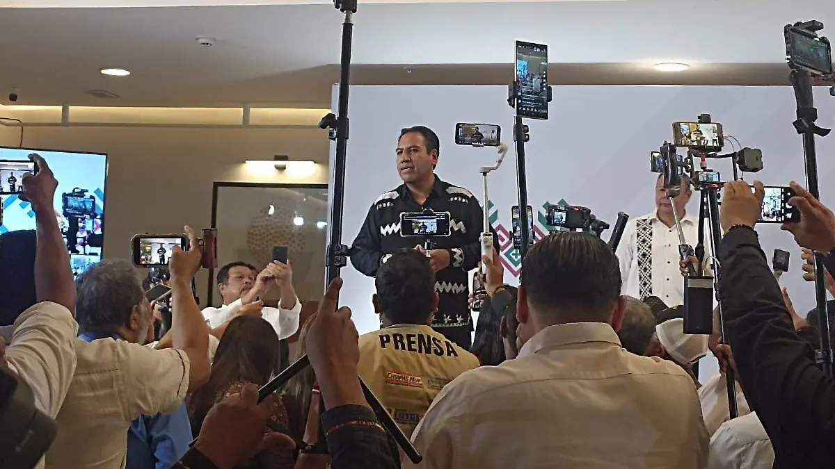 prensa en el evento de ERA