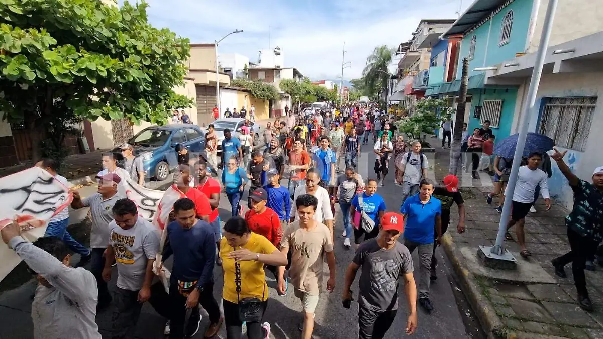 Migrantes marchan en Tapachula