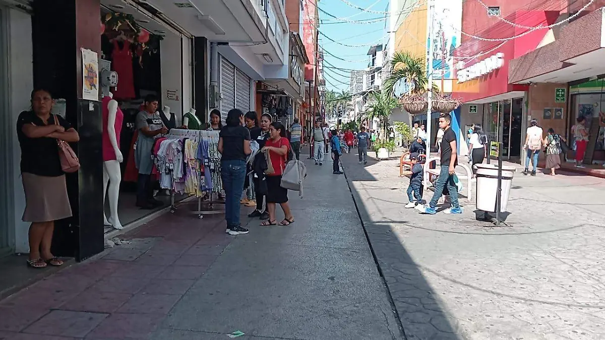 personas en el centro de tapachula
