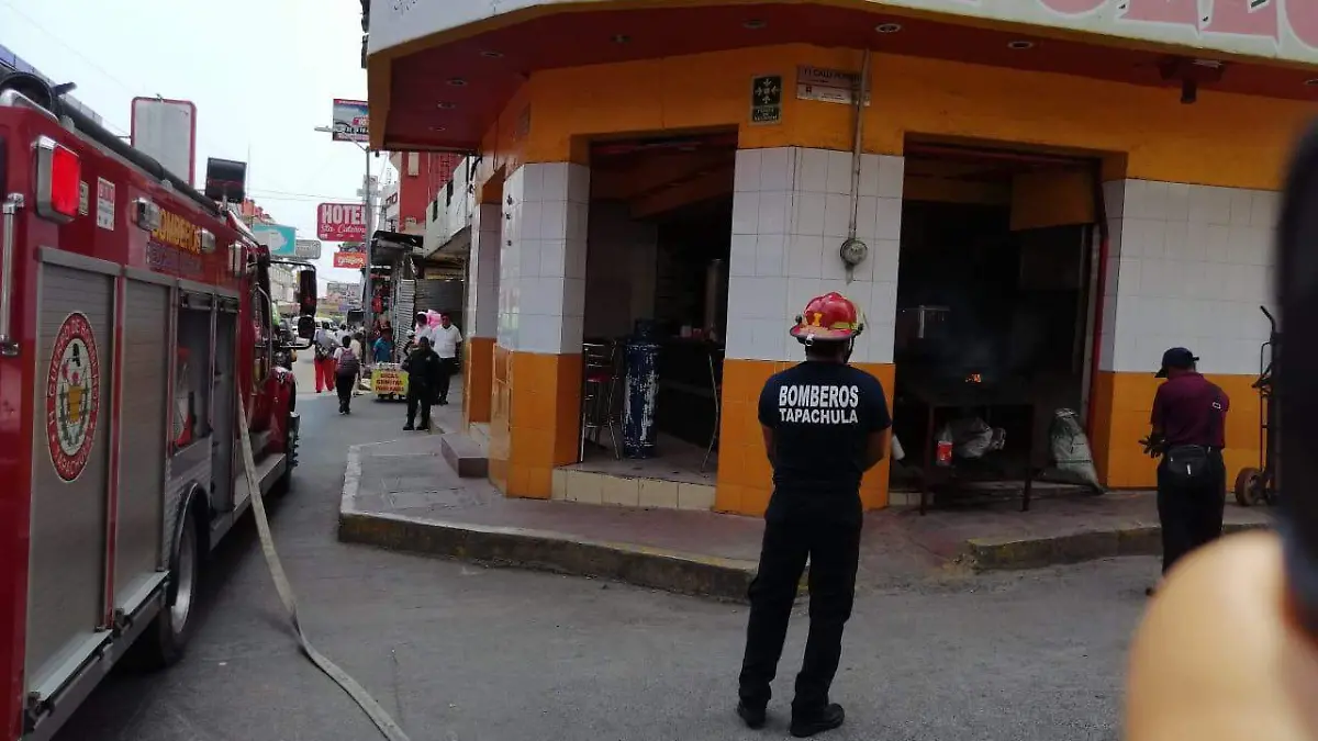 INCENDIO DE POLLERIA 5