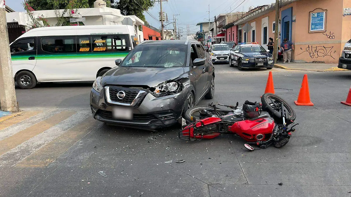 choque de moto y auto