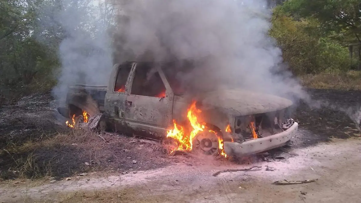 camioneta se incedia