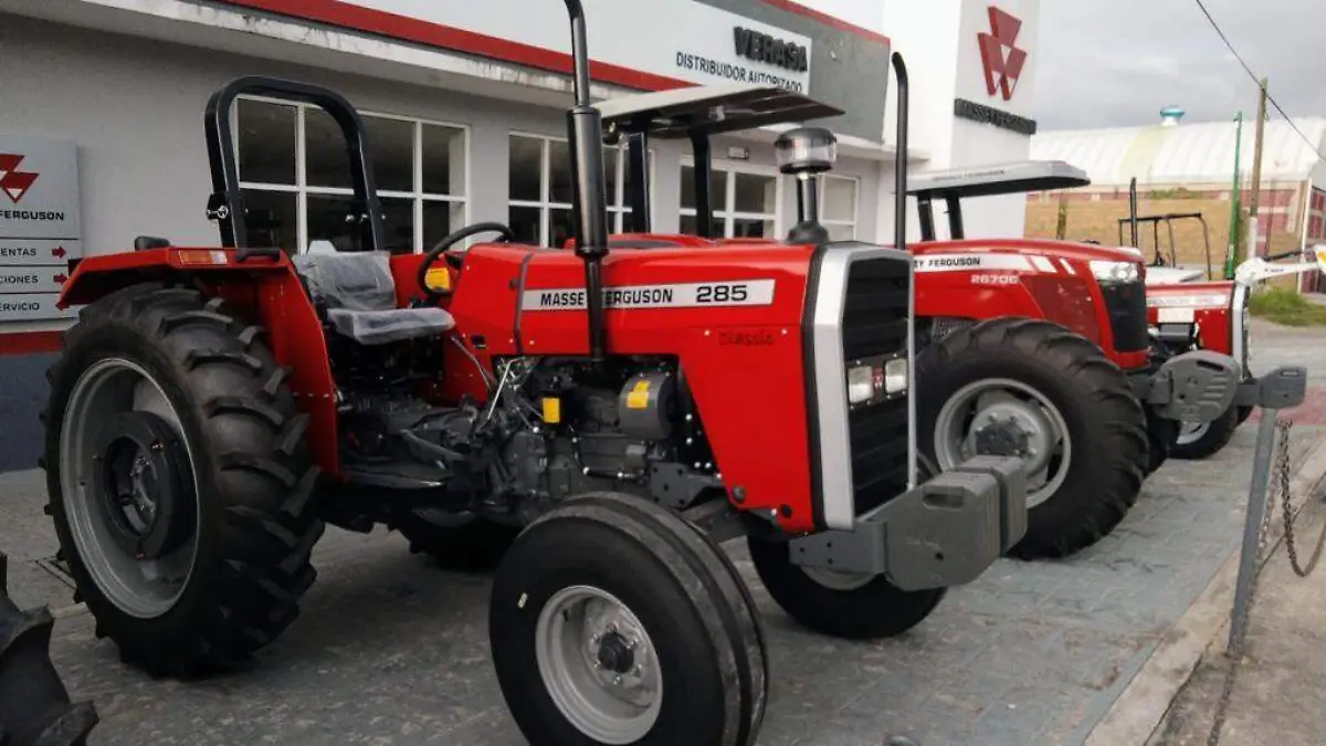 tractor