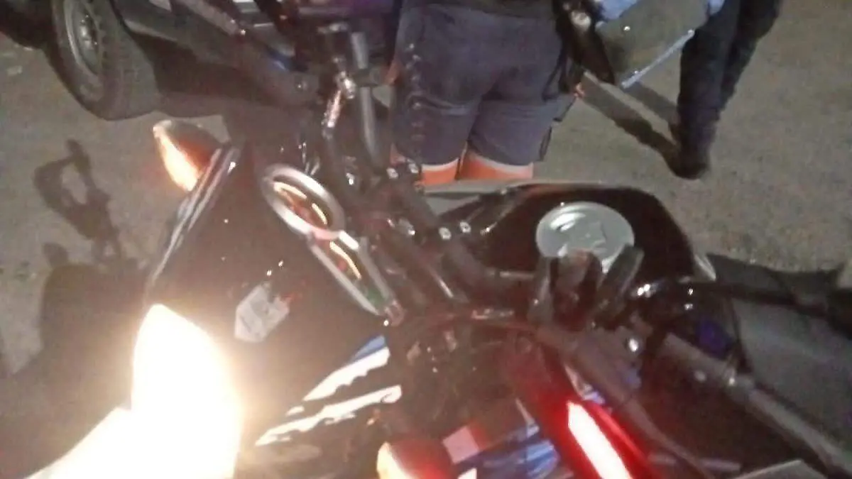 paramedicos atendiendo a lesionado