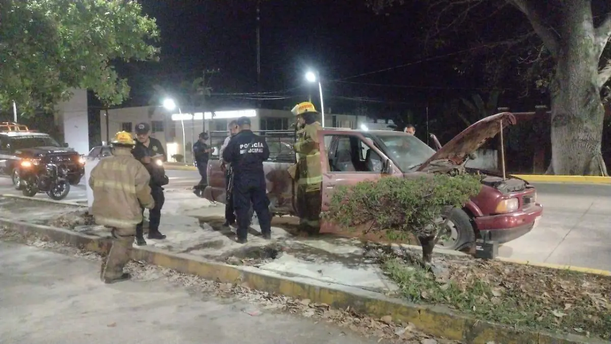 bomberos y policia 